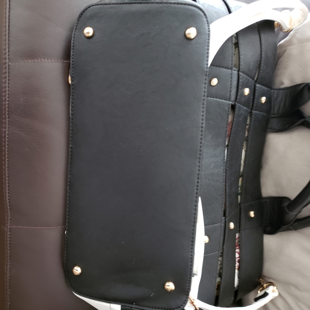 Tote - Picture 3 of 5
